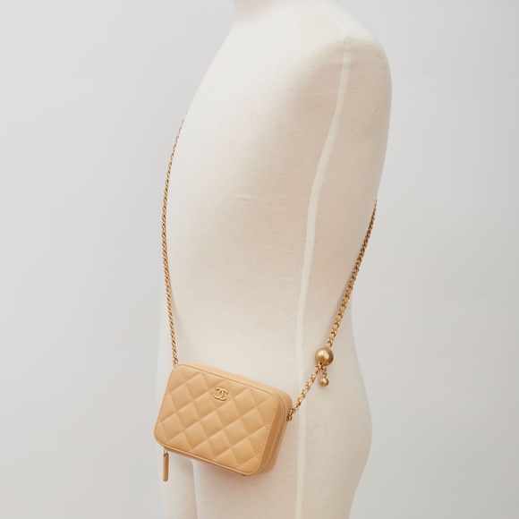 CHANEL PEARL CRUSH MINI CAMERA BAG 32 SERIES (2021) - Picture 11 of 11